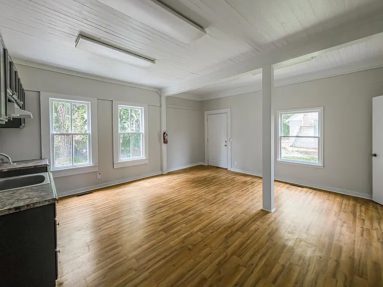 218 N Central Ave #1 — Photo 19