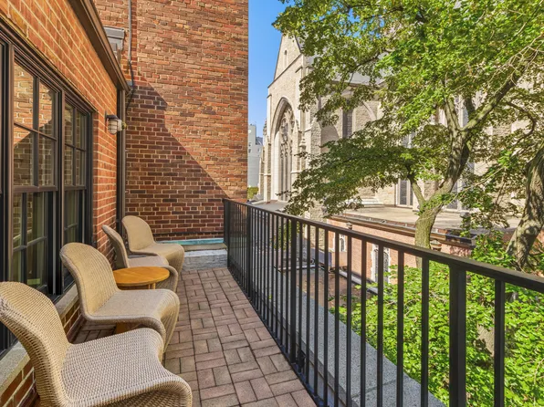 157 East 65th Street image 20 of 27