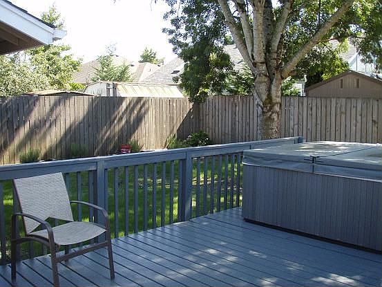 Private shady backyard and spa