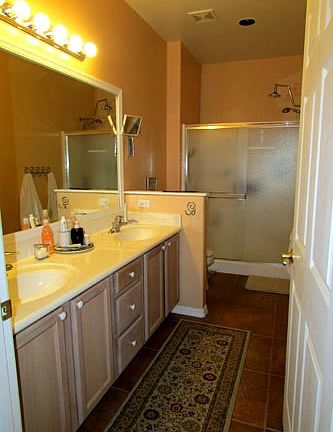 4th image of 654 W Woodfield Ct