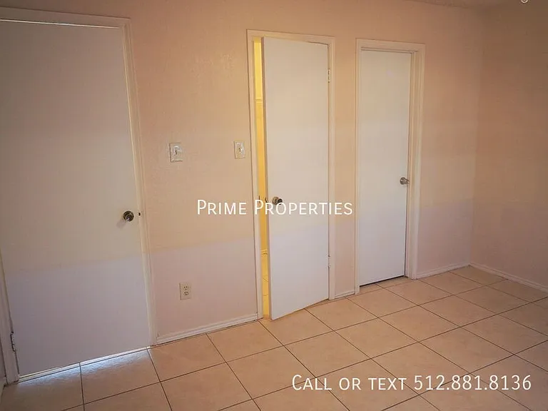 1401 Hermitage Dr — Photo 12