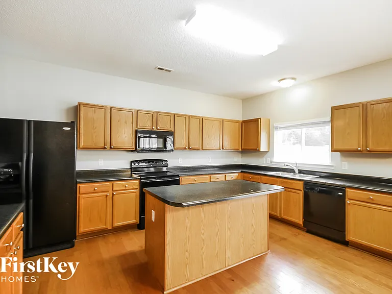 9626 Falling Stream Dr — Photo 5