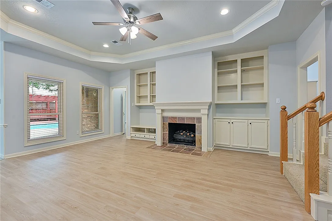 4 bed, 2754 sqft, $2,950 — Photo 2
