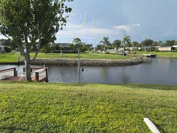 6480 Angle Pl, North Port, FL 34287