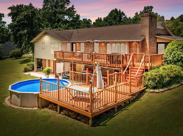 428 Alleghany Dr, Roxboro, NC 27573