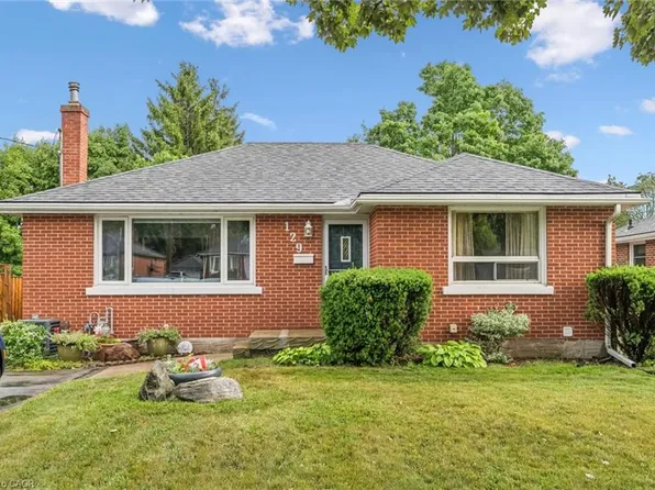 129 Stewart Ave, Cambridge, ON N1R 2V5