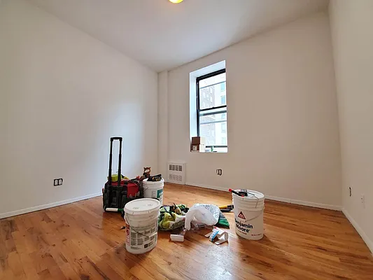 Rented by Bond New York | media 21