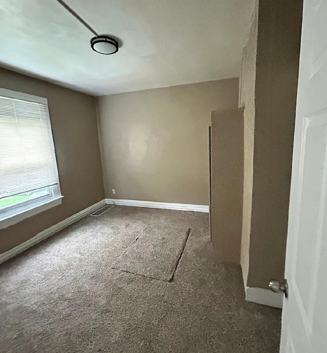 2 bed, 696 sqft, $950 — Photo 3