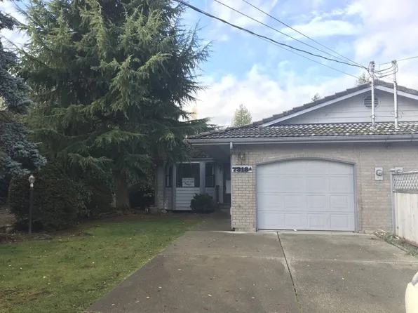 7318 20th Ave E, Tacoma, WA