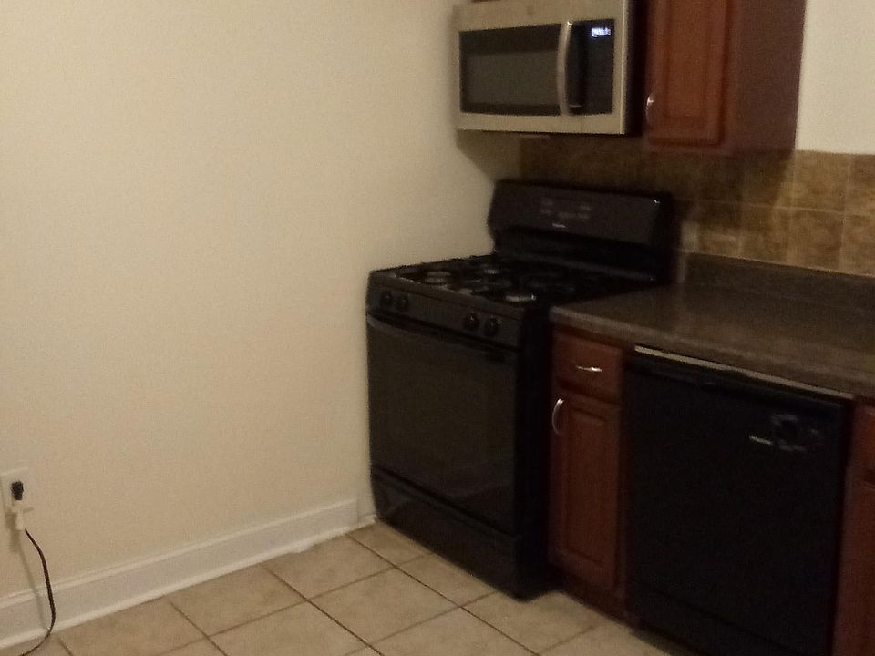 2nd image of 15 Gifford Ave #B3