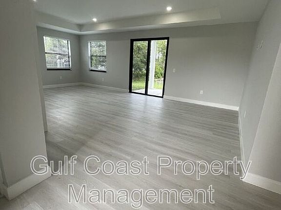 2nd image of 662 Windermere Dr