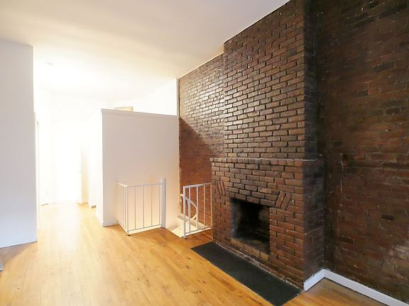 3rd image of 425 E 77th St APT C