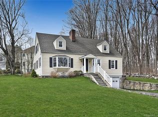 6 Green Ln, Norwalk, CT 06850