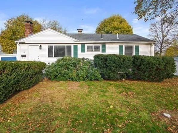 2 Sunnyfield Ave, Burlington, MA 01803