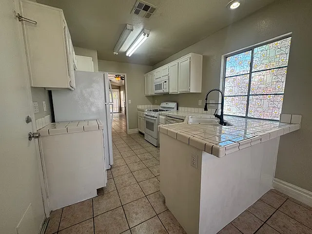 7030 Orange Grove Ln — Photo 18