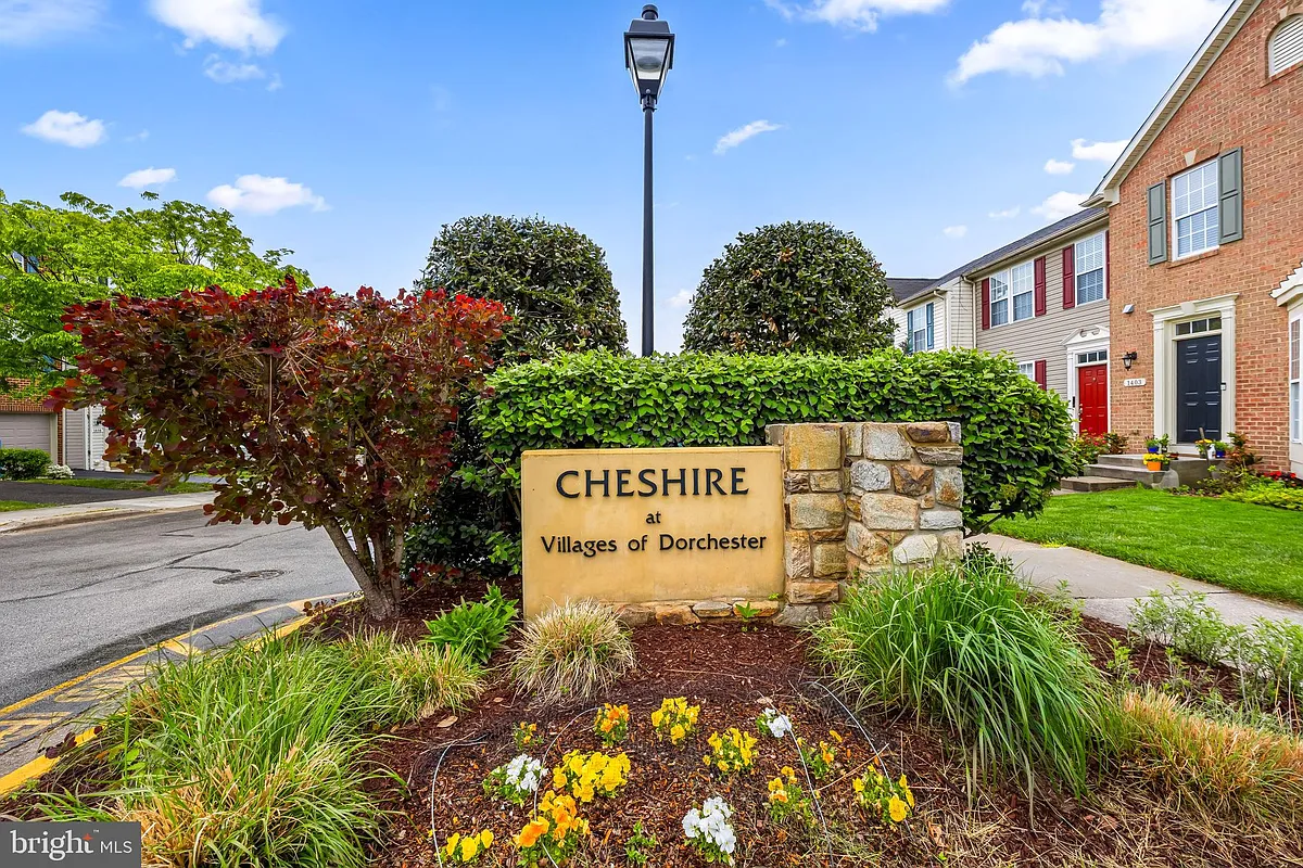 Building Photo - 1436 Pangbourne Way