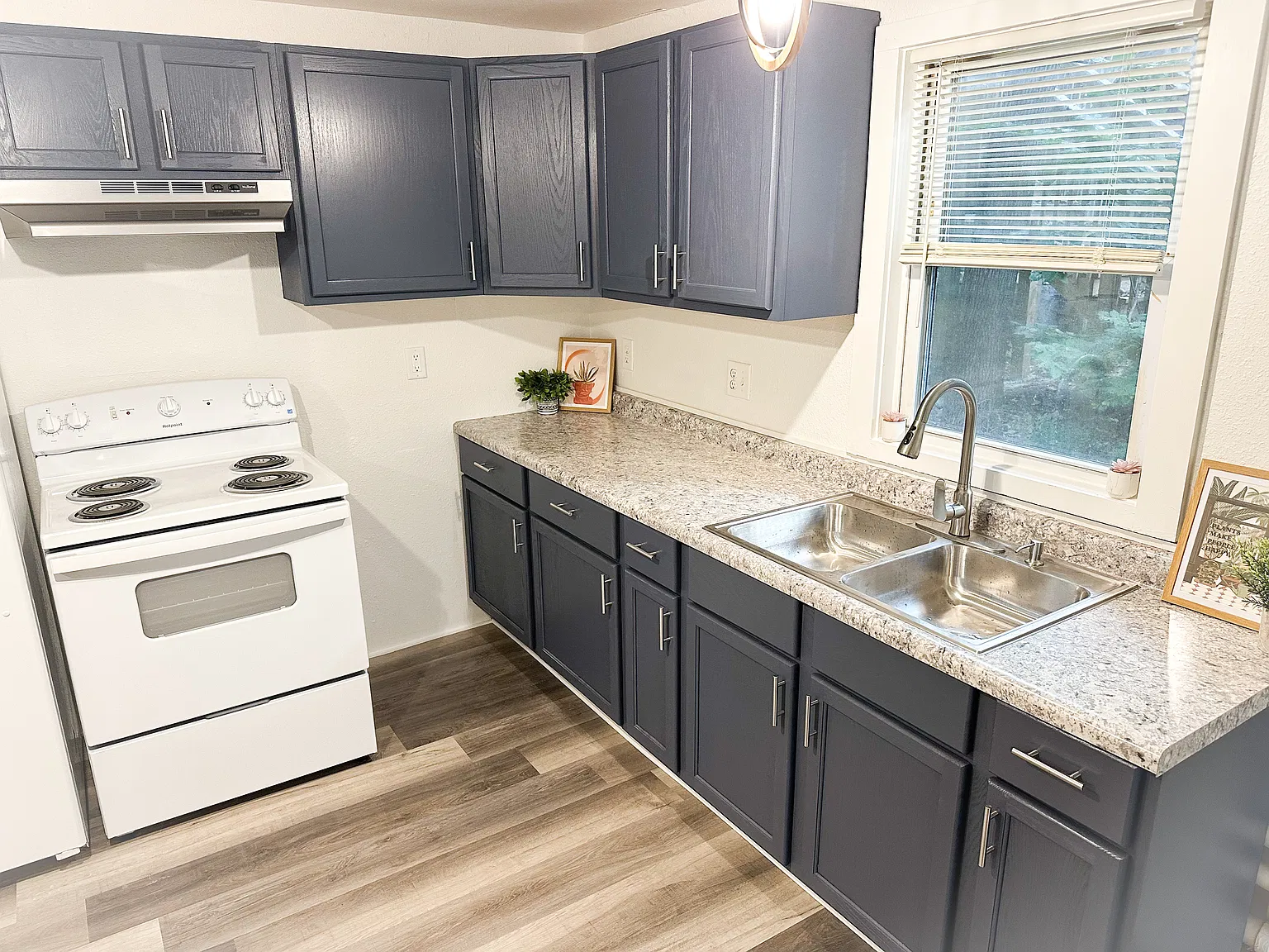 2 bed, 968 sqft, $950 — Photo 3