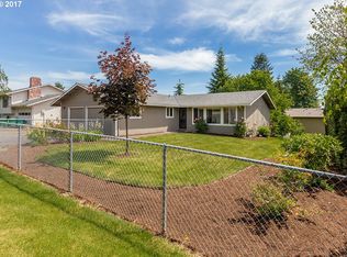 52902 NW Cliff Dr, Scappoose, OR 97056