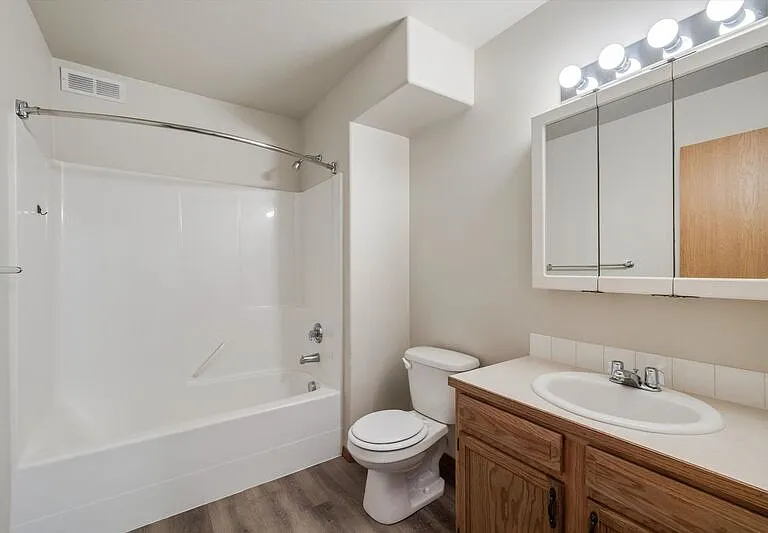6005 Chapel Hill Blvd #E101 — Photo 8