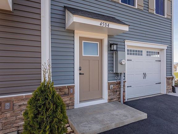 2nd image of 4504 Fountainbridge Ct