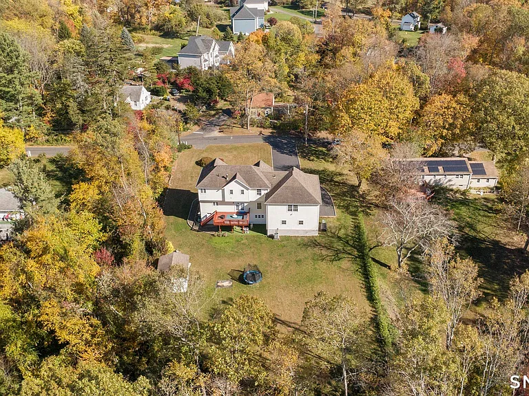 34 Birdseye Rd — Photo 26