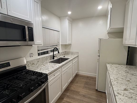 3rd image of 1112 S Atlantic Blvd #U