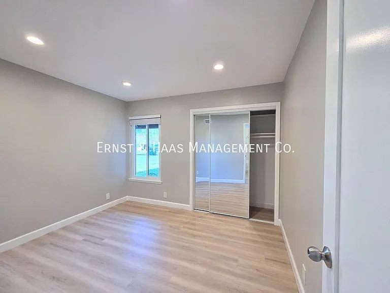 13118 Carolyn St — Photo 13