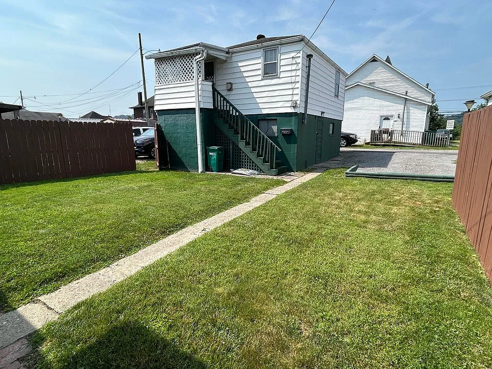 1 bed, 500 sqft, $700 — Photo 1
