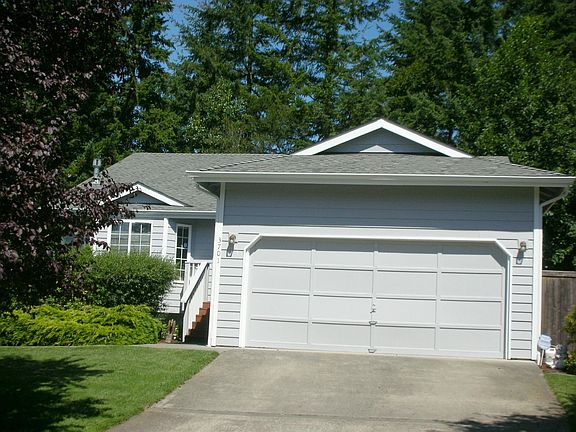 2 Car Garage-Attached