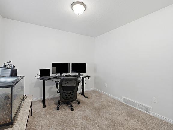 5th image of 4196 E Dryland Way