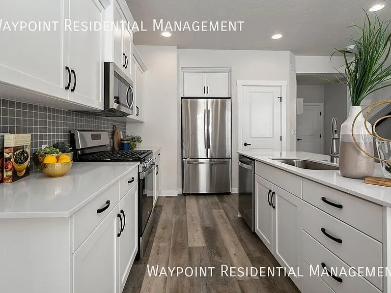 2094 S Defio Pl — Photo 13