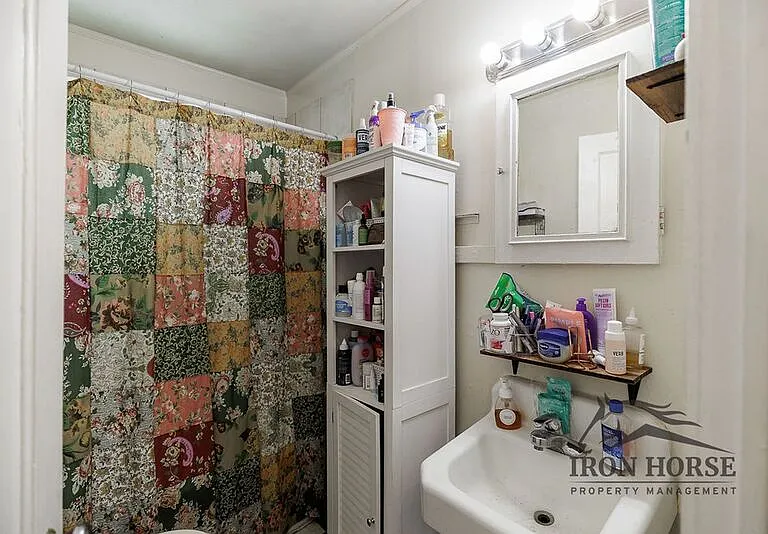 99 Hollie St — Photo 13