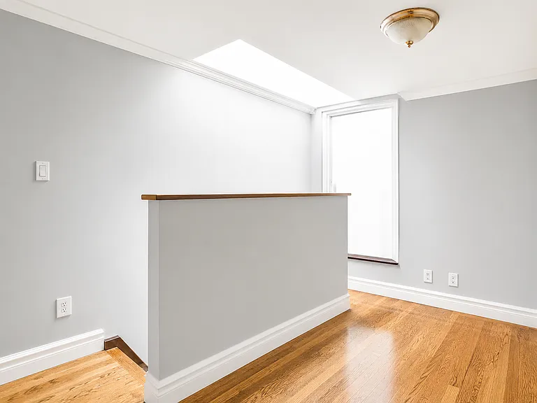246 Mott St #21 — Photo 7