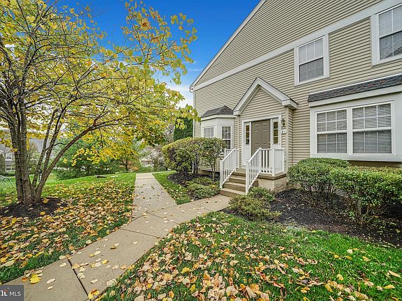 2nd image of 81 Granite Ln #1
