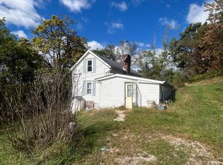 70 Mill Ln, Christiansburg, VA 24073