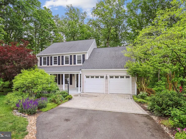 15539 Barrington Pl, Dumfries, VA 22025