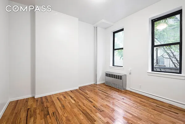 Rented by Compass | media 9