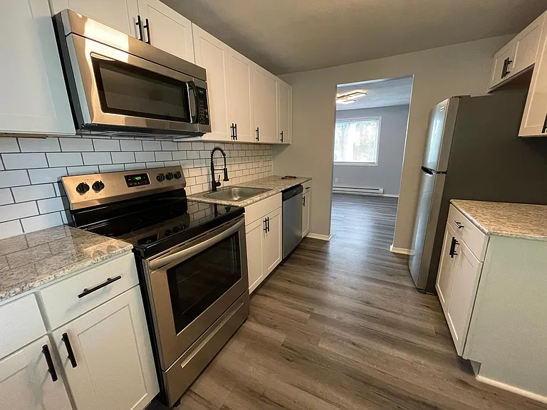 512 Hawley Ave #3 — Photo 5