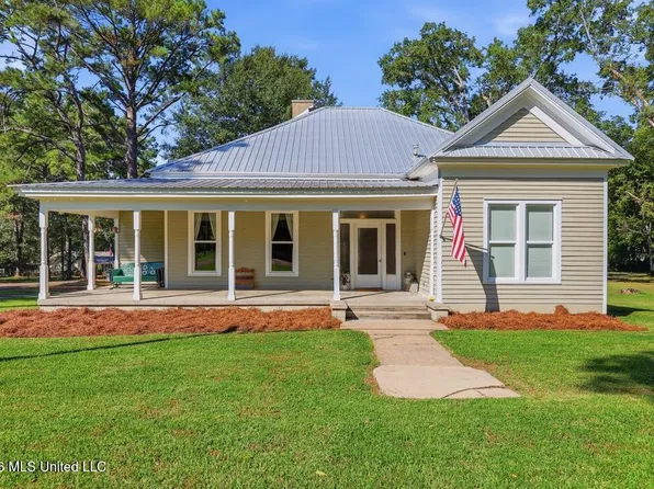 165 2nd St, Flora, MS 39071