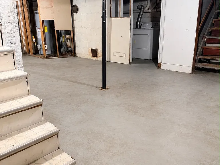 709 Ship Ave — Photo 16