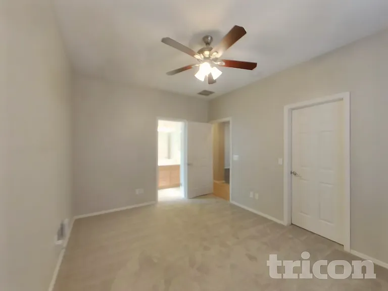 374 E Yellow Wood Ave — Photo 7