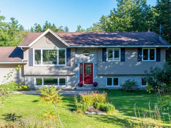 103 Norman Blvd, Hammonds Plains, NS B4B 1N6