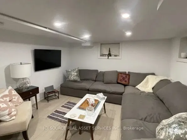 44 Courcelette Rd Unit 6, Toronto, ON M1N 2S8
