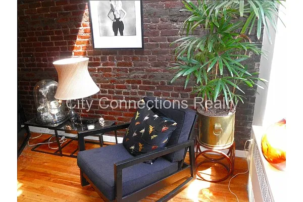 Rented by City Connections Realty | media 13