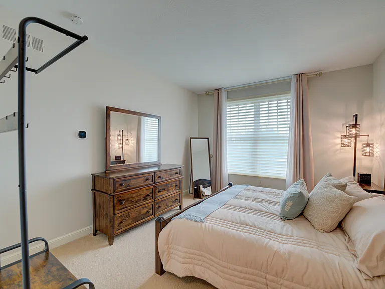 8 Astor Pl — Photo 29