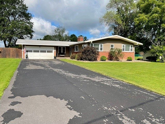 1st image of 26 Black Ave W