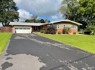 26 Black Ave W, Vernon, NY 13476