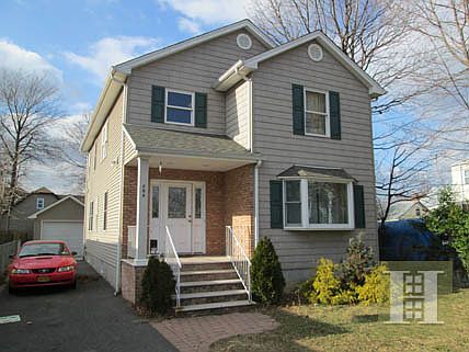 1st image of 208 McKee St