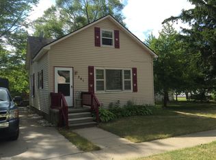 201 N 1st St, Chesaning, MI 48616