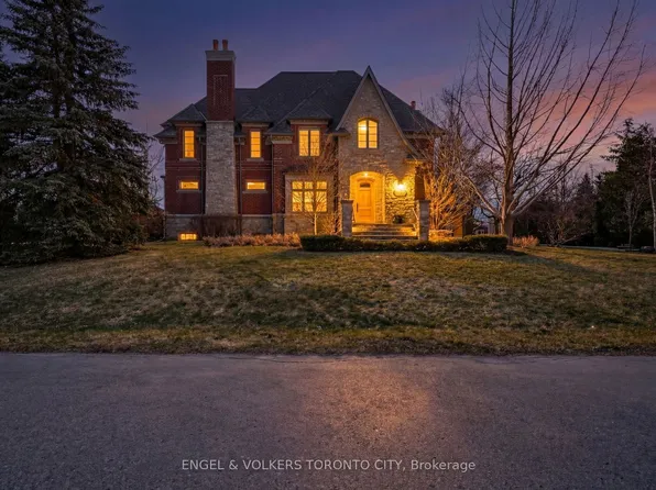 28 Long Hill Dr, Richmond Hill, ON L4E 3M5